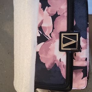 Small shoulder bag